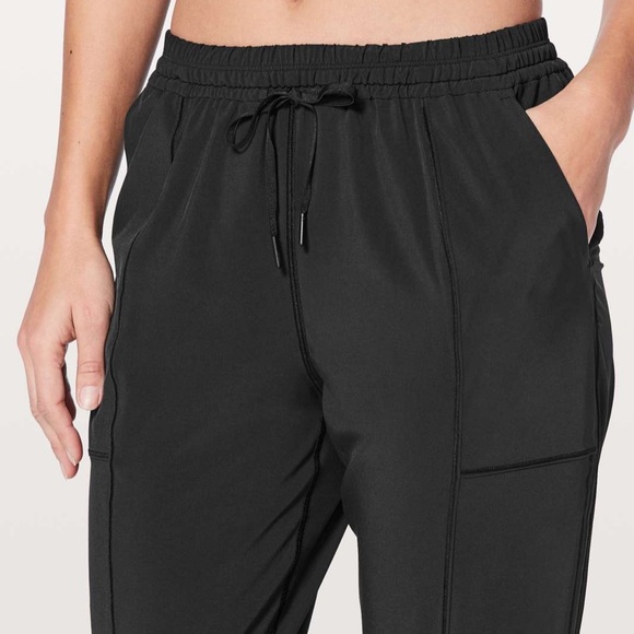 Lululemon Final Play Crop *23" Black Size 2 - Picture 3 of 8
